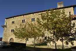 Ospitalea, education au patrimoine commanderie à Irissarry au Pays basque