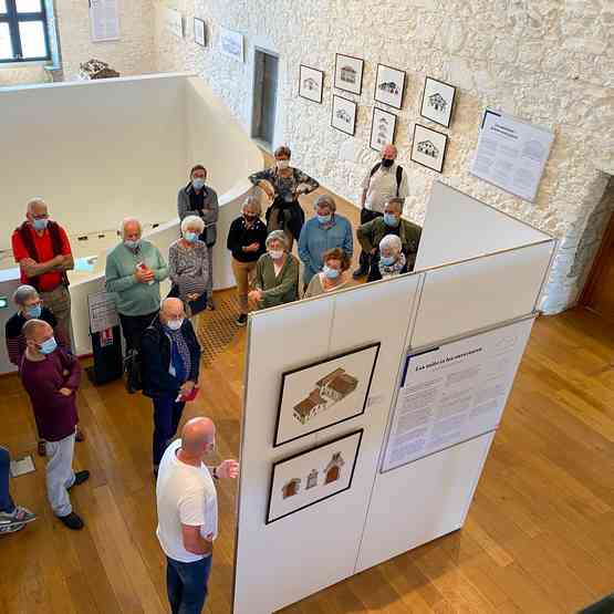 Visite guidee exposition a Ospitalea Commanderie Irissarry au Pays basque